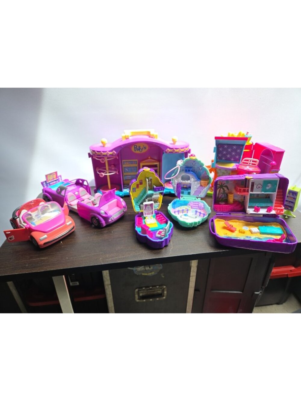Lot Of 1990s-2020s Polly Pocket Compacts with Building & Accessories And Extras